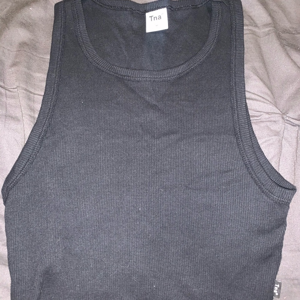 Aritzia TNA Cropped Tank